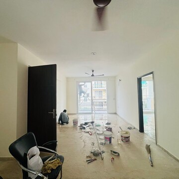 Building Lobby in 3 BHK Builder Floor at Omaxe New Chandigarh, Mullanpur – for Rent