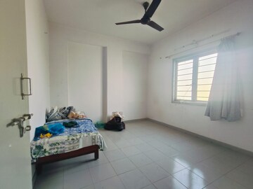 Bedroom in 3 BHK Apartment at Shagun Castle, Satellite – for Rent