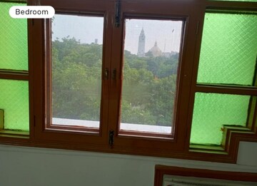 Master Bedroom in 3 BHK Apartment at Hazratganj – for Rent