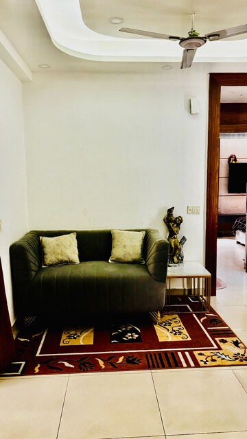 Master Plan in 3 BHK Builder Floor at Sector 37 – for Rent