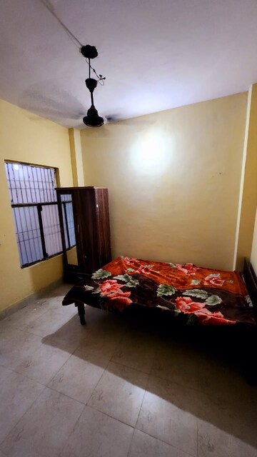 Bedroom in 1 RK Builder Floor at New Ashok Nagar – for Rent