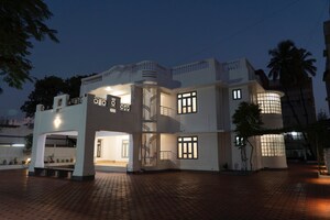  Showroom – Exterior View View at Rs Puram - for Rent