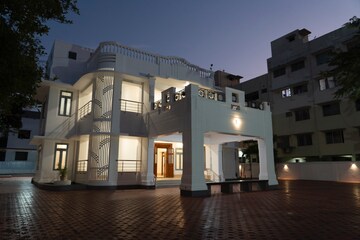  Showroom – Exterior View View at Rs Puram - for Rent