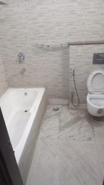 Master Bedroom in 4 BHK Builder Floor at Sector 38 – for Rent