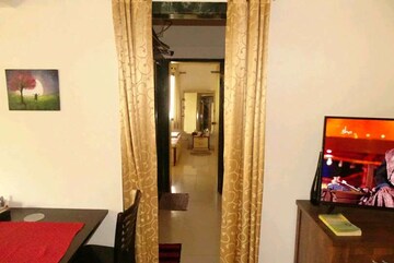 Furnished Amenities in 1 BHK Apartment at Manish Krishna CHS, Andheri West – for Rent