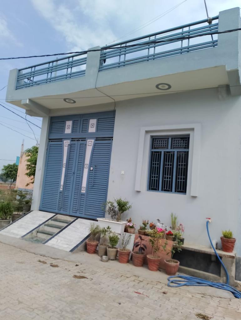 Plot For Sale in Sector 44