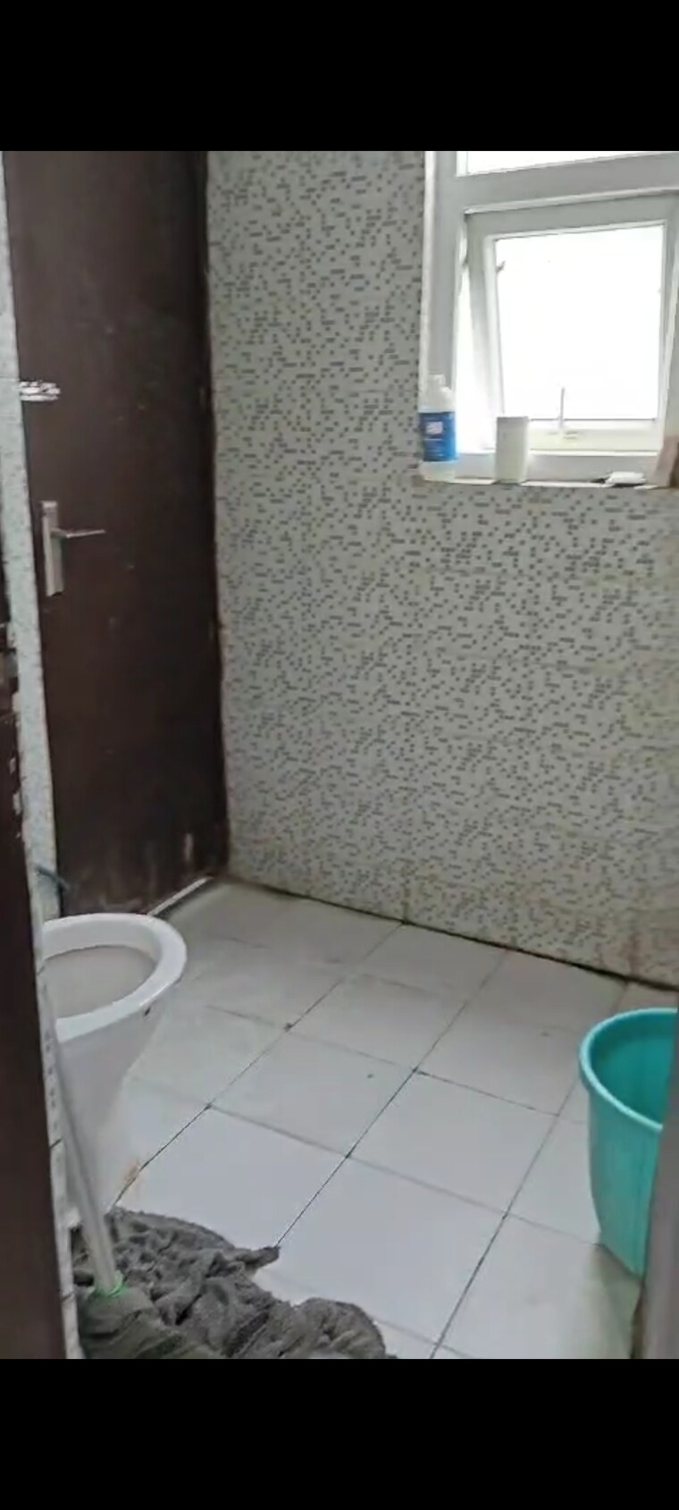 Bathroom, bptp-parkland 3 Bedroom 180 Sq.Yd. Apartment In Sector 75 Faridabad 8474205