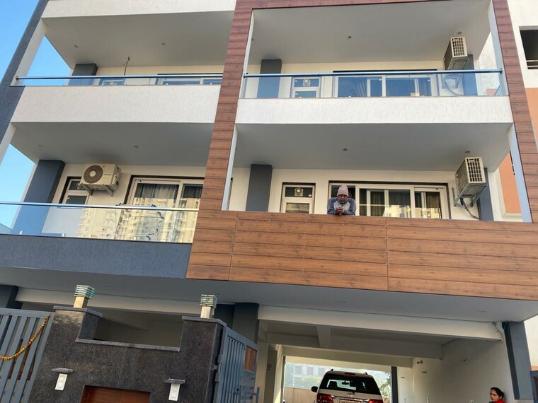 Exterior View, sector 84 3 Bedroom 240 Sq.Yd. Builder Floor In Sector 84 Gurgaon 8474296