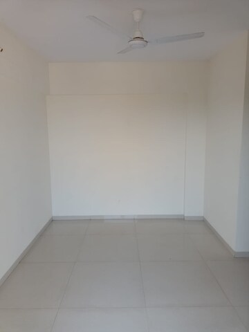 2 BHK Apartment For Sale in Kendale Emeralds, Badlapur East