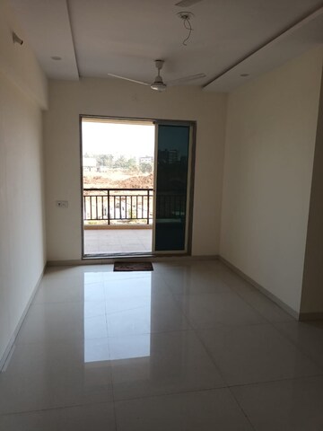 Room in 2 BHK Apartment at Kendale Emeralds, Badlapur East – for Sale