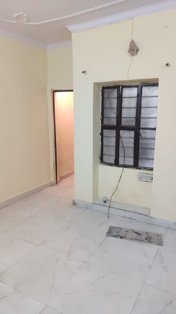 Room in 3 BHK Independent House at Mansarovar – for Sale