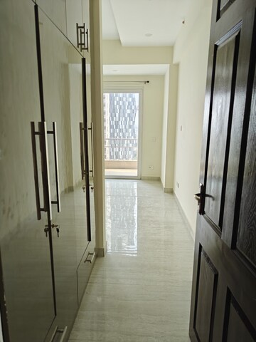 Room in 4 BHK Apartment at 3C Lotus 300, Sector 107 – for Rent