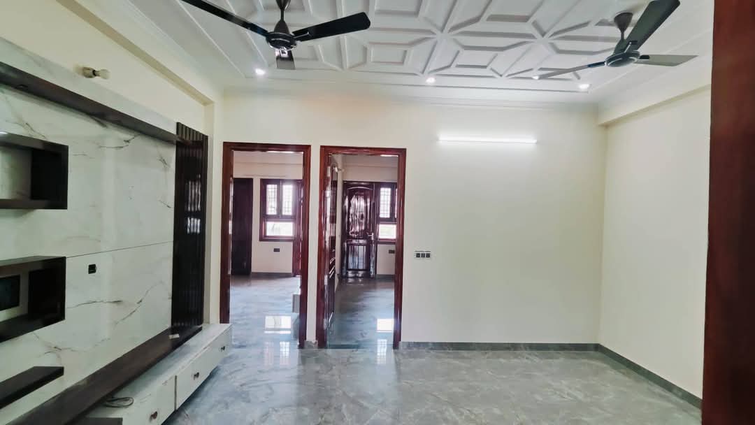 3 BHK + Study Room 1800 Sq.Ft. Builder Floor in Ansal Sushant Floors