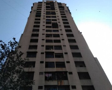 2 BHK Apartment For Rent in Swapnalok Towers, Malad East