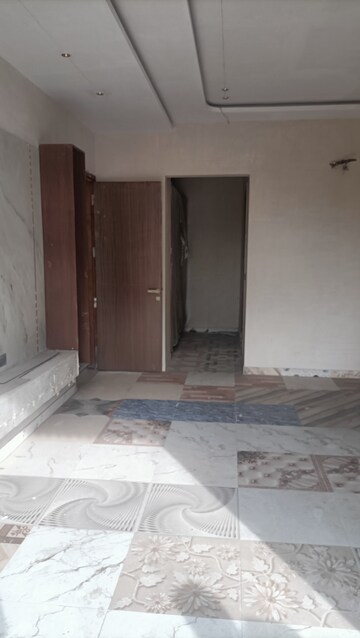 Master Bedroom in 3.5 BHK Builder Floor at Vikas Puri – for Sale