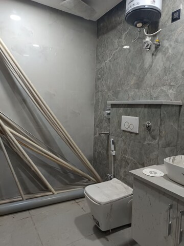 Attached Bathroom in 3 BHK Builder Floor at Ansal Sushant Lok I, Sector 43 – for Rent
