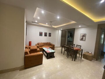 Living Room in 3 BHK Builder Floor at Sector 42 – for Rent