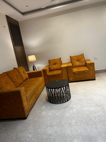 Master Bedroom in 3 BHK Builder Floor at Sector 42 – for Rent