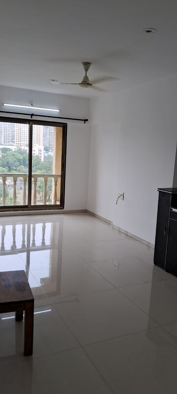 Master Bedroom in 2 BHK Apartment at Kanakia Spaces Sevens, Andheri East – for Rent