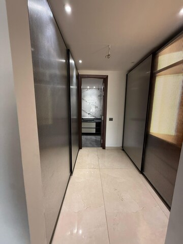 Furnished Amenities in 4 BHK Builder Floor at Sector 55 – for Rent