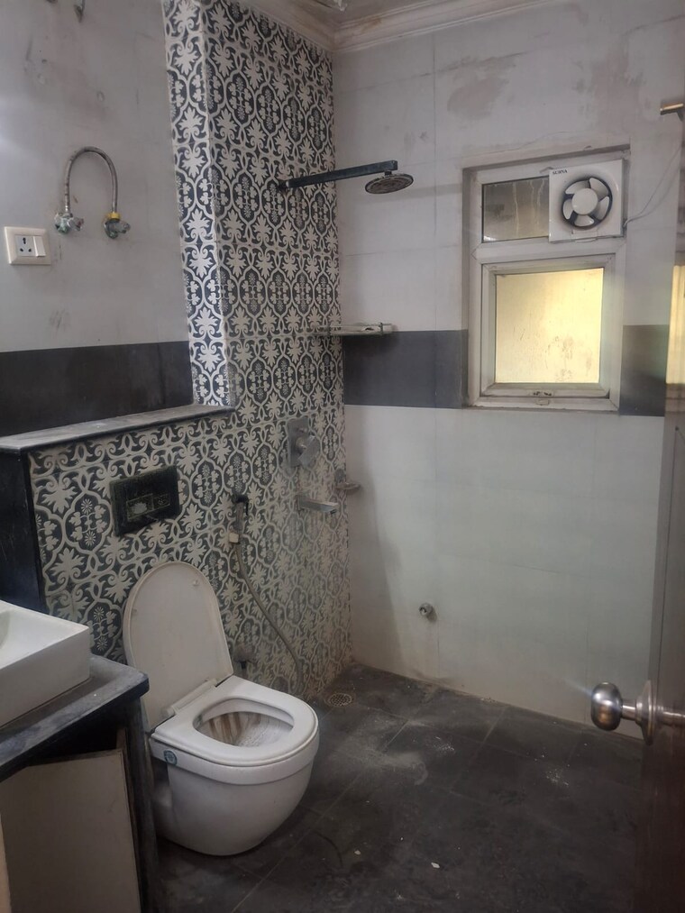 Bathroom, antriksh-overseas-apartment 3 Bedroom 1700 Sq.Ft. Apartment In Sector 50 Noida 8474649