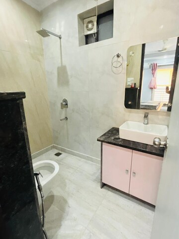 Attached Bathroom in 4 BHK Builder Floor at Sector 46 – for Rent