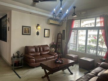 Master Bedroom in 3.5 BHK Apartment at Mahagun Maestro, Sector 50 – for Rent