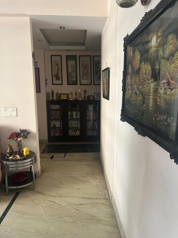 Gym in 3.5 BHK Apartment at Mahagun Maestro, Sector 50 – for Rent