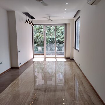 Furnished Amenities in 4 BHK Builder Floor at Ansal Sushant Lok I, Sector 43 – for Rent