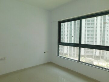 2 BHK Apartment For Sale in Kalpataru Immensa, Kolshet Road