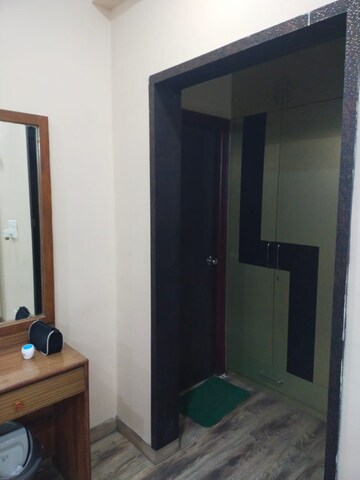 Bedroom in 3 BHK Apartment at Gomti Nagar – for Rent