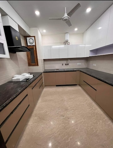 3 BHK Builder Floor For Rent in Saket