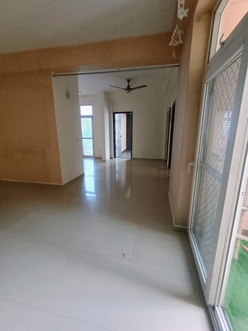 Master Bedroom in 4 BHK Villa at Amrapali Leisure Valley, Tech Zone 4 Greater Noida – for Rent