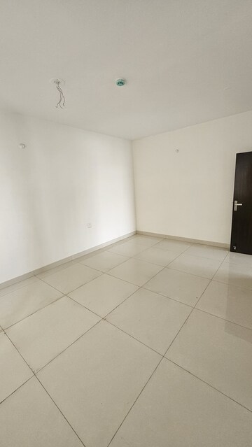 Room in 3 BHK Apartment at ASBL Spire, Kokapet – for Sale