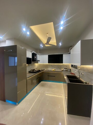 Kitchen in 4 BHK Builder Floor at Sainik Plaza, Sector 49 – for Rent
