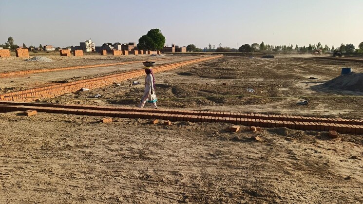 Garden, jankipuram extension  1006 Sq.Ft. Plot In Jankipuram Extension Lucknow 8474982