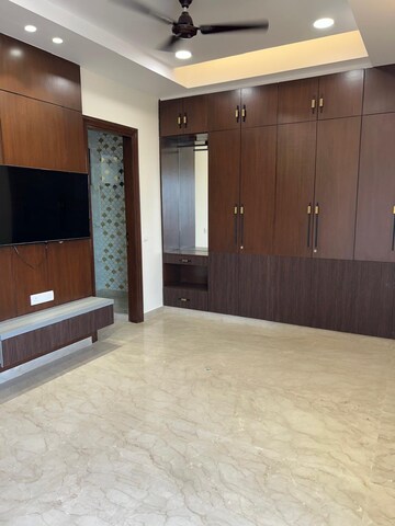 Master Bedroom in 3 BHK Builder Floor at Paschim Vihar – for Rent