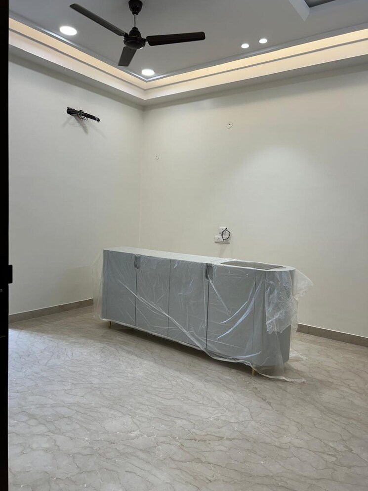 Master Bedroom, paschim vihar 3 Bedroom 1800 Sq.Ft. Builder Floor In Paschim Vihar Delhi 8475030