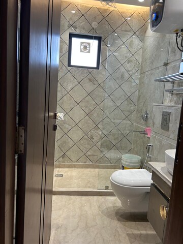 Attached Bathroom in 3 BHK Builder Floor at Paschim Vihar – for Rent