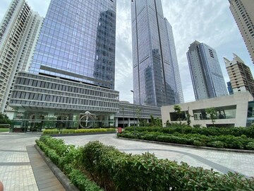 Living Room in 3 BHK Apartment at Indiabulls Blu, Worli – for Sale