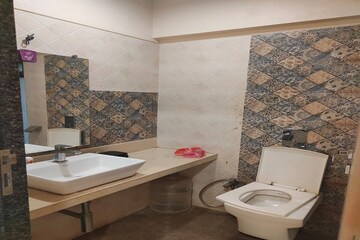 Bedroom in 2 BHK Apartment at Sanyam Ashok Odyssey A Wing, Ghatkopar West – for Rent