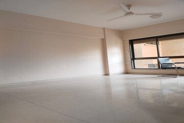 Room in 2 BHK Apartment at Sanyam Ashok Odyssey A Wing, Ghatkopar West – for Rent