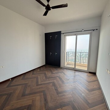 Room in 2 BHK Apartment at ACE Parkway, Sector 150 – for Rent