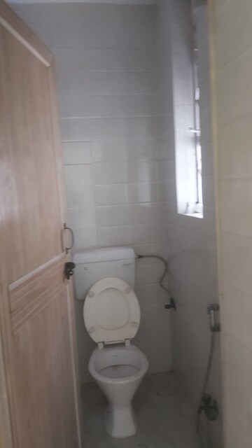 Bathroom in 2.5 BHK Apartment at Uma Cooperative Society, Mayur Vihar 1 – for Rent
