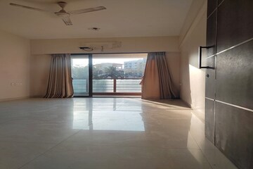  2 BHK Apartment at Sanyam Ashok Odyssey A Wing, Ghatkopar West – for Rent