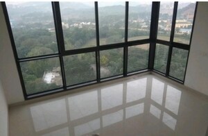 Room in 2 BHK Apartment at Kanakia Rainforest, Andheri East – for Rent