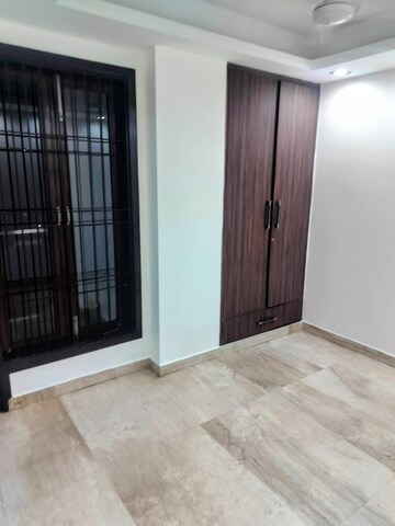 Master Bedroom in 3 BHK Builder Floor at East Of Kailash – for Rent