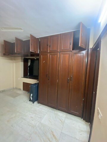 Bedroom in 2 BHK Apartment at Hiranandani Gardens, Powai – for Rent