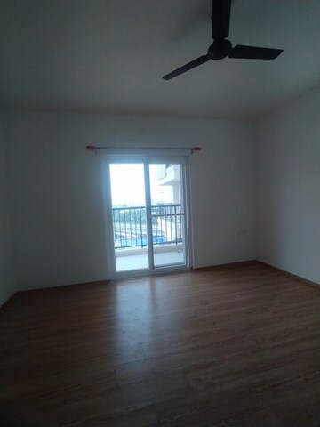 Room in 2.5 BHK Apartment at Kolte Patil iTowers Exente, Electronic City Phase I – for Sale