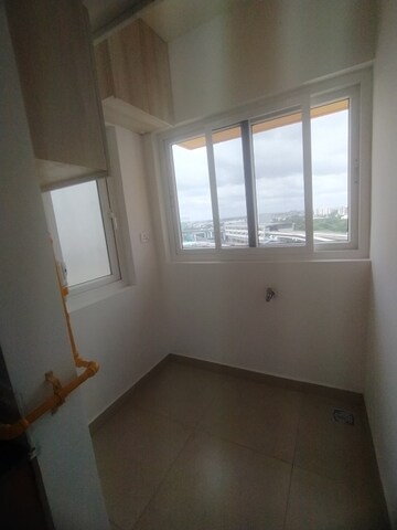  2.5 BHK Apartment at Kolte Patil iTowers Exente, Electronic City Phase I – for Sale